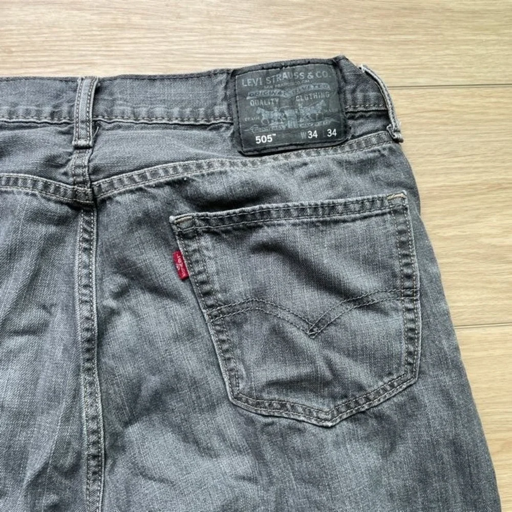 Levis 505 Straight Fit Gray Denim Jeans Mens 34x34 Cotton Classic Fit 505-0222